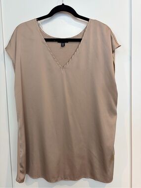 le chateau Taupe V-Neck Cap Sleeve Blouse